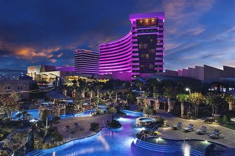 THE 10 CLOSEST Hotels to Live! Casino & Hotel .